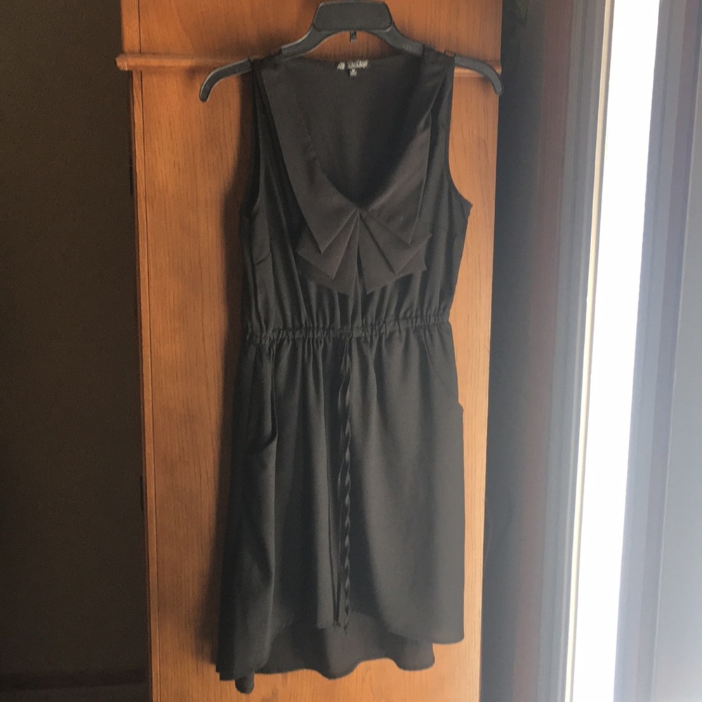 Sleeveless dress